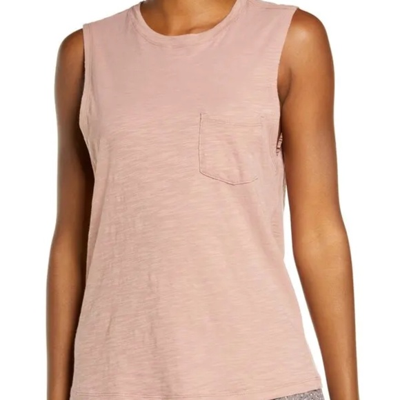 Vuori Sunset Tank Top in Burnt Clay Size Mhttps://www.google.com/url?sa=i&url=ht - Picture 2 of 9